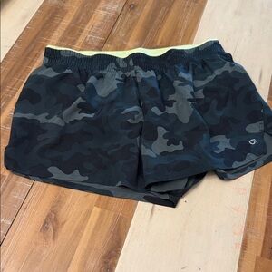 GAP Camo Athletic Shorts - Black and Gray